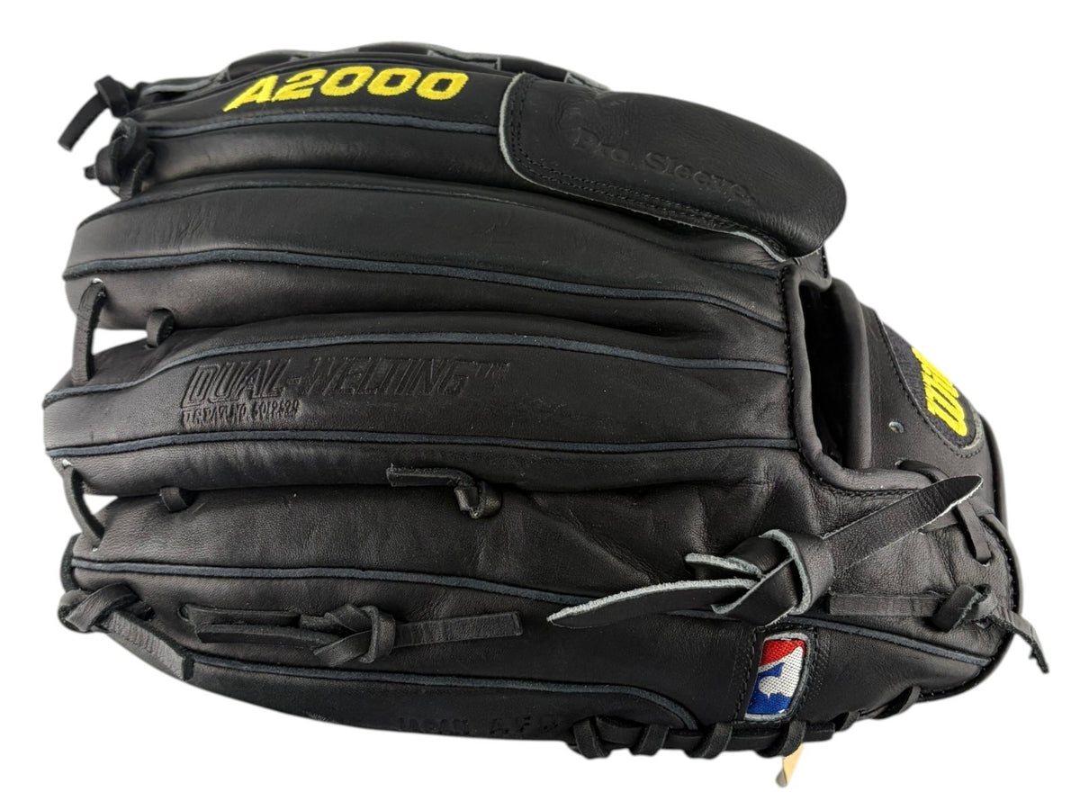 John Smoltz Signed Auto Full Size Wilson A2000 Baseball Glove Grad LOA2