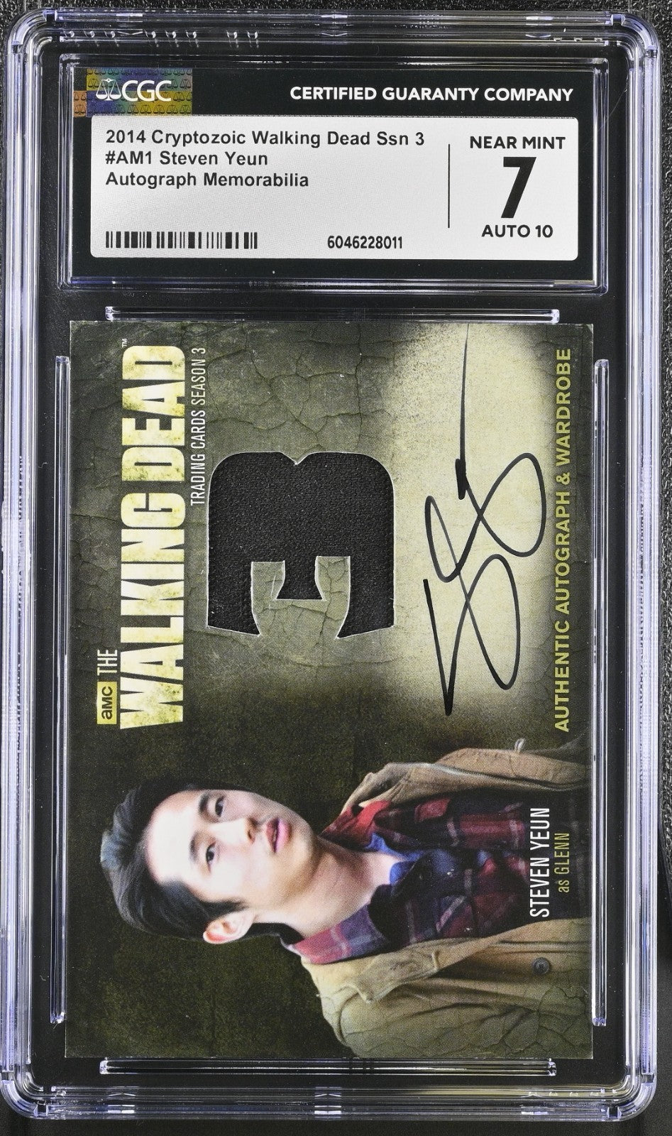 2014 Cryptozoic Walking Dead Season 3 Autograph Memorabilia Steven Yeun CGC 7 100